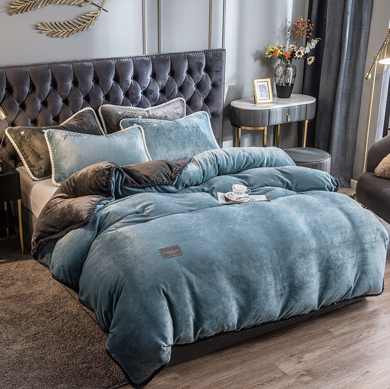 OPHELIA FINE VELVET BEDDING SET